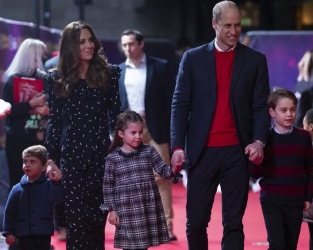 С евтини дрехи и обувки: Как Кейт Мидълтън учи децата си на скромност