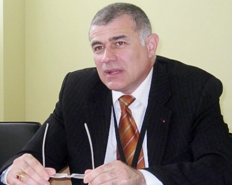 Социалният министър: Минималната пенсия през 2022 г. няма да бъде по-ниска от 370 лв