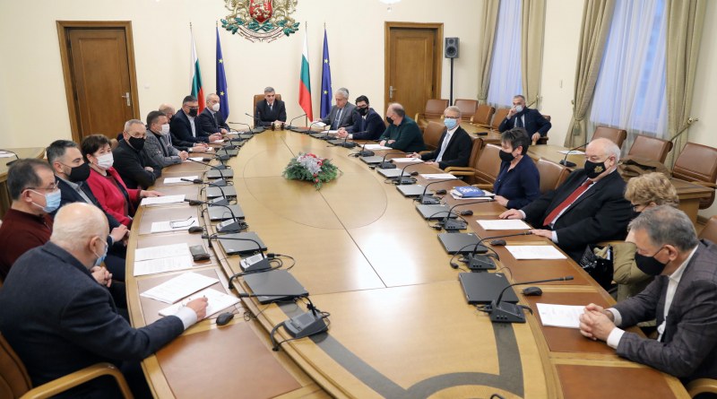 Служебните министри се събраха на извънредно заседание