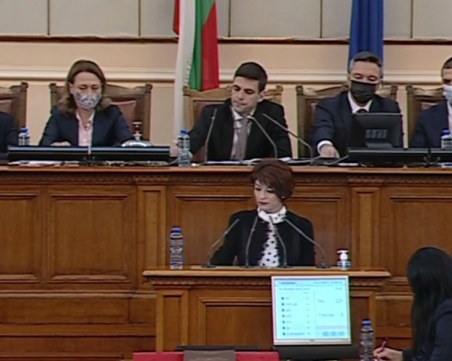 Десислава Атанасова: Служебното правителство – рекордна смъртност, инфлация и цени на тока