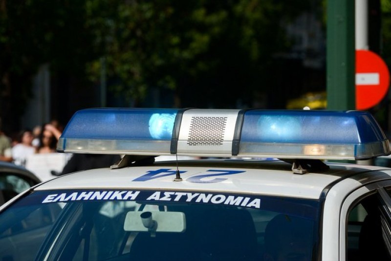 Жена откри стрелба в сладкарница в Солун, има жертва