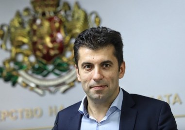 Първото посещение в чужбина на новия български премиер Кирил Петков