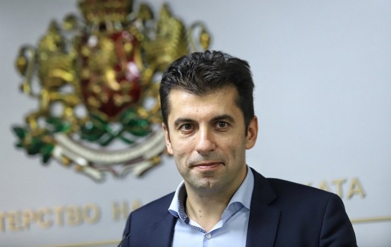 Първото посещение в чужбина на новия български премиер Кирил Петков