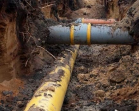 Авария спря водата на улица в Кършияка, ремонтират водопровода утре