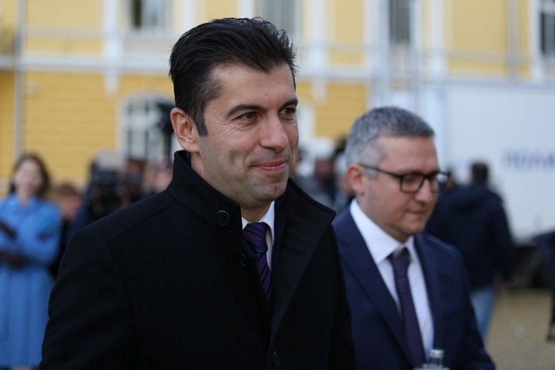 Кирил Петков заминава за Брюксел