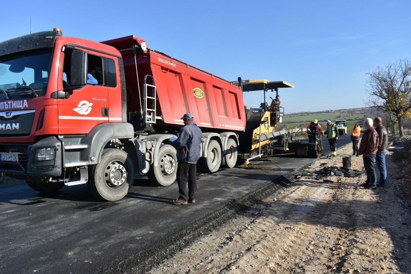 Спират движението на път край Асеновград заради ремонт