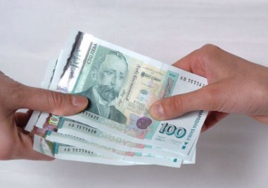 Значителна част от българския бизнес планира да раздаде коледни бонуси