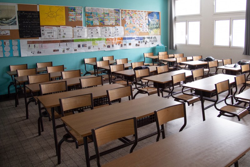 Стряскащи данни: Над 40 000 ученици са отпаднали от училищата в България за година