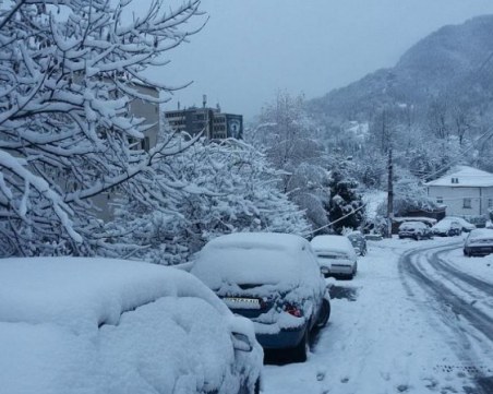 Само едно село в Смолянско остава без ток