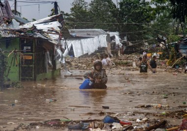 Жертвите на тайфуна Рай във Филипините вече са най малко 75