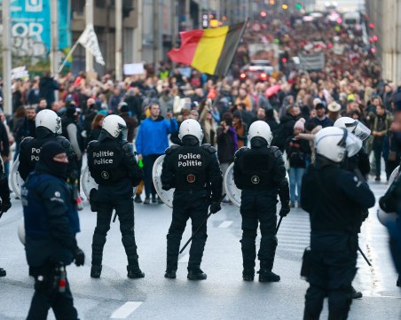 Хиляди на протест срещу COVID мерките в Белгия