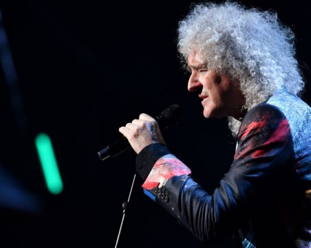 Китаристът на Queen Брайън Мей е с COVID-19