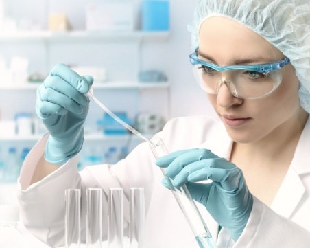 МОН предлага финансова подкрепа за над 1200 млади учени