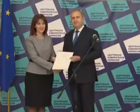 Радев: Ще вложим всички усилия, за да отстояваме националните интереси