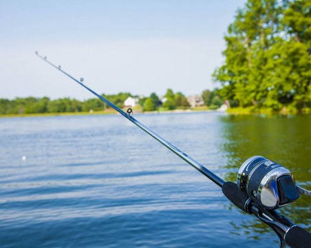 Заловиха бракониери в Карловско, уловили над 60 кг риба