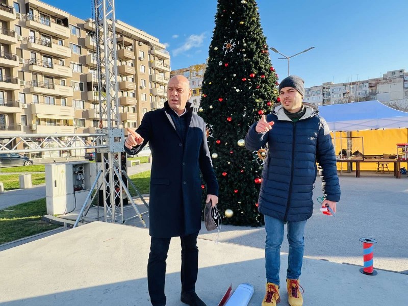 Светлините на празничната елха в най-младия пловдивски район ще грейнат