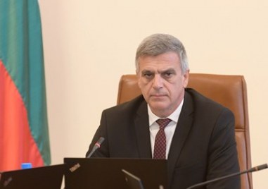 Военният министър Стефан Янев се обяви срещу разполагането на войски