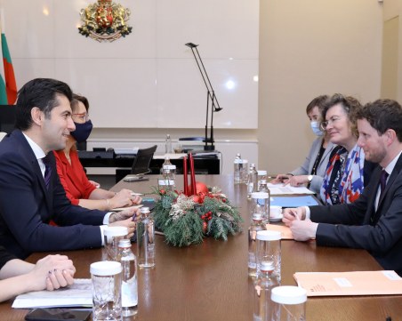 Кирил Петков се срещна с държавния секретар по европейските въпроси на Франция Клеман Бон