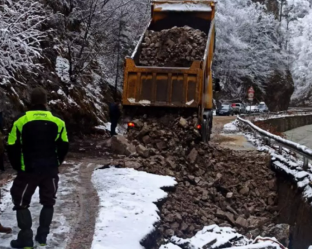 След бедствието в Триград: Масово анулиране на резервациите за Нова година