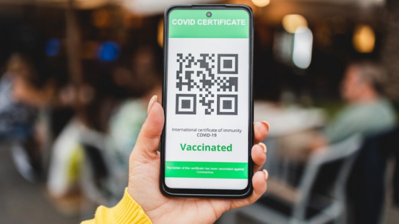 COVID сертификатите за пътуване ще бъдат с валидност от 9 месеца