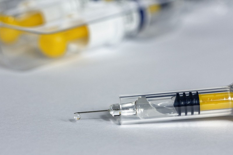 Одобриха първата ваксина за превенция срещу ХИВ