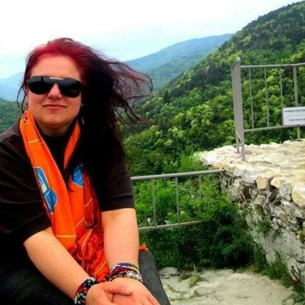 Пловдивчанка, връщаща деца в училище, се бори за титлата образователен медиатор на годината