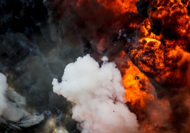 Най малко шестима души пострадаха в различна степен при експлозия