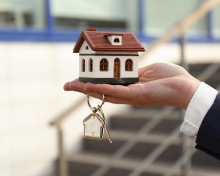 Инфлация 2021-2022: Колко скочиха цените, с колко се обезцениха доходите ни и какво да очакваме през новата година?