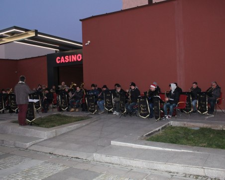 Предколедно: Концерт на 