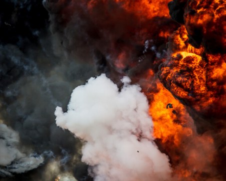 Взрив избухна в Турция, има пострадали