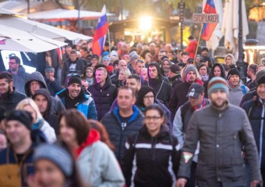 Словения забрани масовите празненства на открито за Нова година но