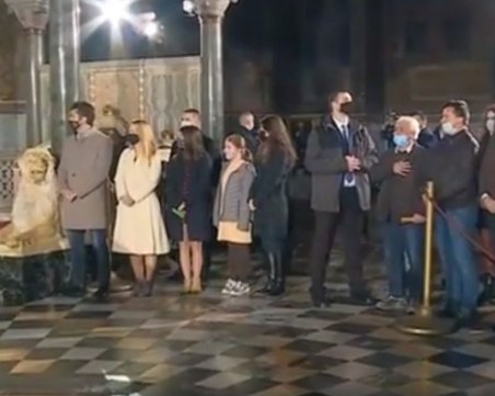 Премиерът и съпругата му на тържествената литургия в 