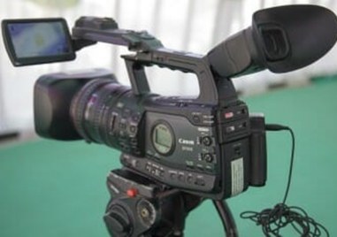 Сараевската телевизия Хаят обяви че ще спре да излъчва програмата