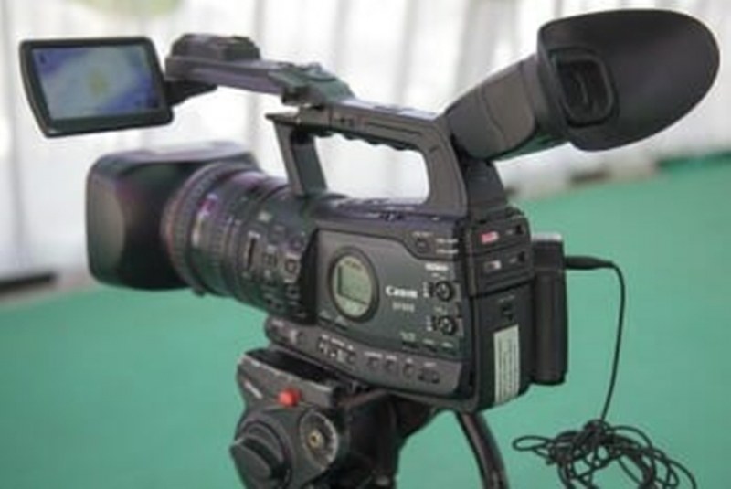 Сараевската телевизия Хаят обяви, че ще спре да излъчва програмата