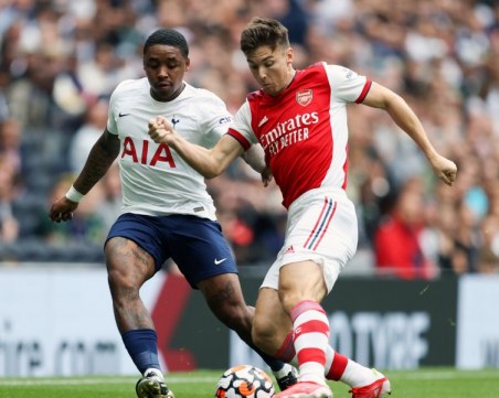 Коронавирусът отложи общо 36 мача от програмата на 