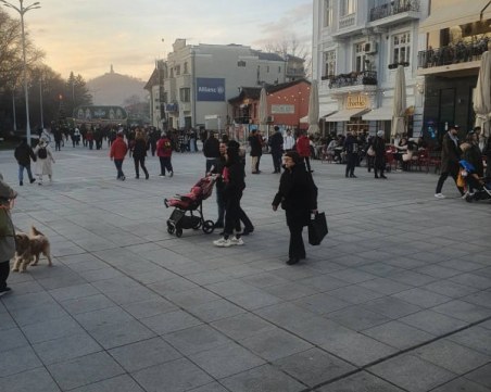 Облаци и слаби превалявания ни очакват днес