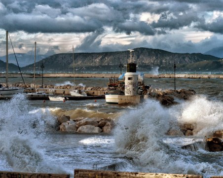 Второ земетресение за деня в Южна Гърция