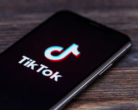Tik-Tok стана приложението първенец за 2021 г., надмина Google