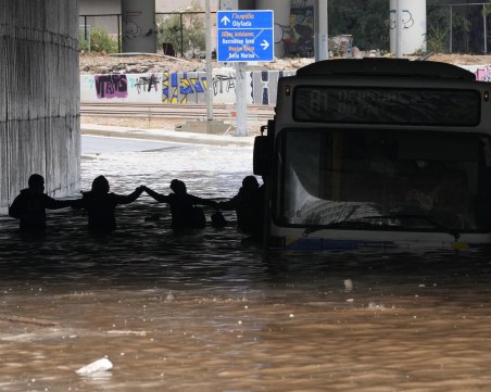 Наводненията в Гърция нанесоха сериозни щети