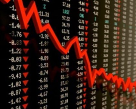 Омикрон и страхът от масови локдауни потопиха борсите