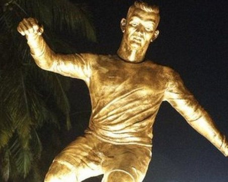 Статуя на Роналдо предизвика скандал в Индия