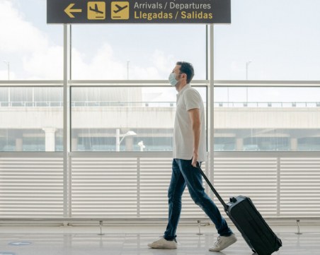 Хонконг въведе задължителна карантина за самолетните екипажи