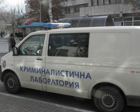 Мъж простреля жена си и се самоуби в Лясковец