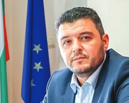 Павел Михайлов: Нека през 2022 година бъдем повече заедно и да имаме много поводи за радост и гордост!