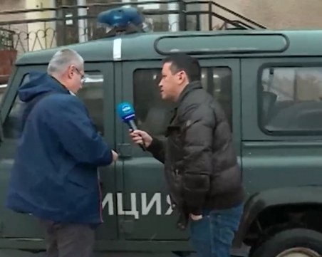 Полицейски шеф всеки ден изминава 100 км със служебен джип, за да отиде и да се прибере от работа