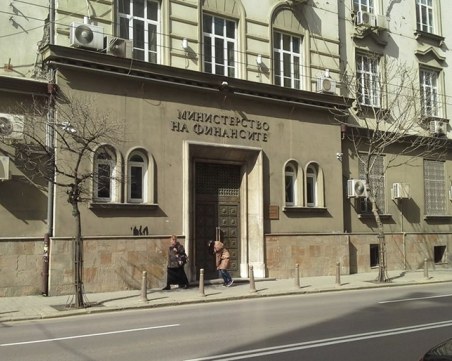 С 3% дефицит приключва годината Министерството на финансите