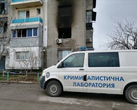 Мъж загина при пожар в Русенско, жена и дете са в болница