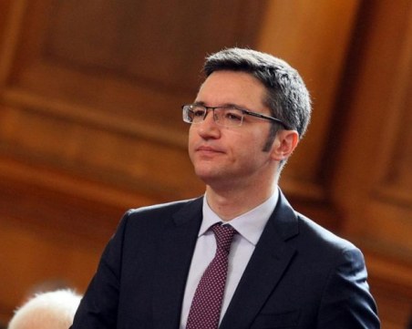 Вигенин: Темата Северна Македония е едно от най-големите предизвикателства за България