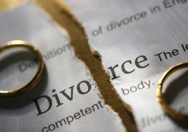 В Гърция вече е възможно да се разведеш онлайн Чрез