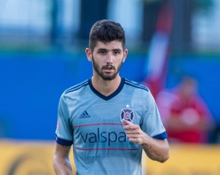 Славия привлече сина на легенда на Барселона